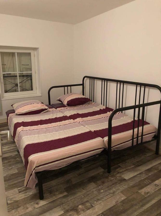 Appartement Face Au Donjon Pons Kültér fotó